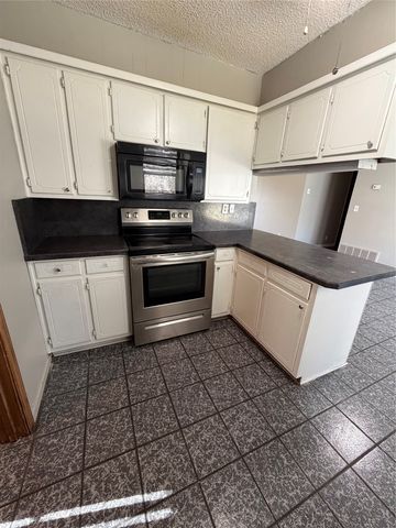 813 County Road 3680, Paradise, TX 76073