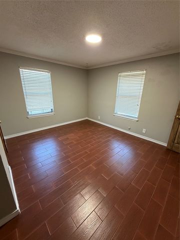 813 County Road 3680, Paradise, TX 76073