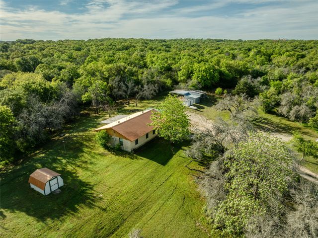813 County Road 3680, Paradise, TX 76073