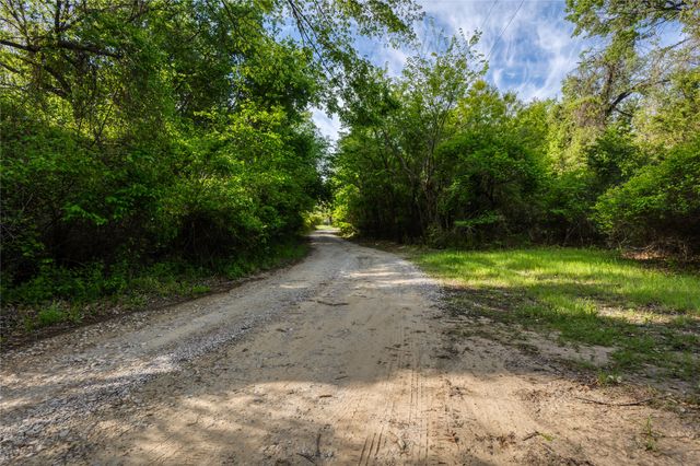 813 County Road 3680, Paradise, TX 76073