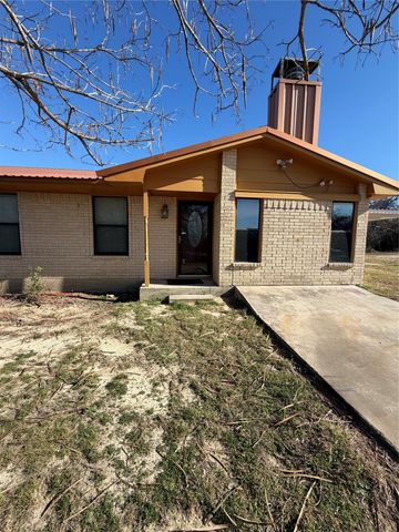 813 County Road 3680, Paradise, TX 76073