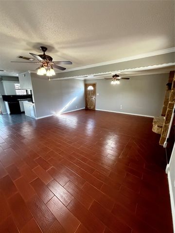 813 County Road 3680, Paradise, TX 76073