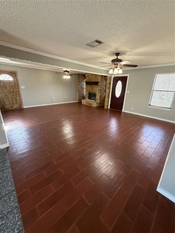 813 County Road 3680, Paradise, TX 76073