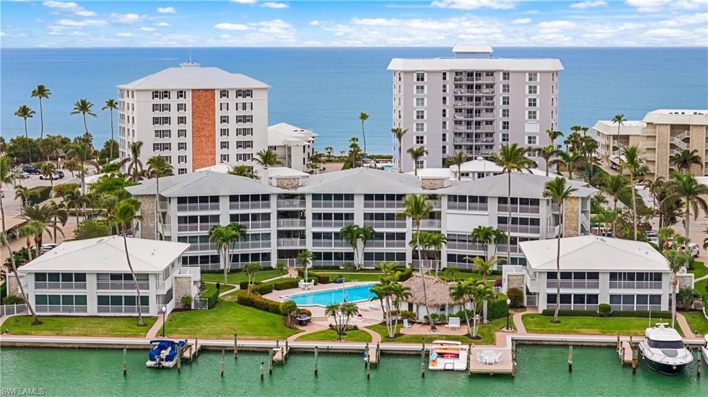 2800 Gulf Shore BLVD N 100, NAPLES, FL 34103 — exterior