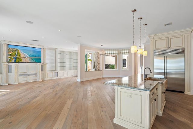 712 Ocean Drive, Juno Beach, FL 33408