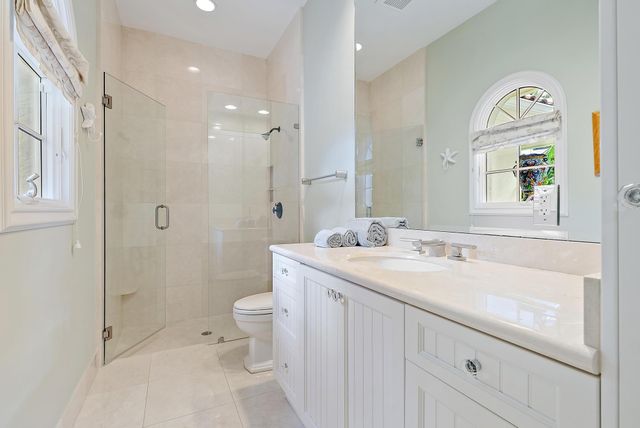 712 Ocean Drive, Juno Beach, FL 33408