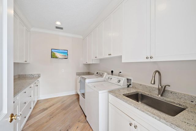 712 Ocean Drive, Juno Beach, FL 33408