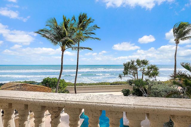 712 Ocean Drive, Juno Beach, FL 33408