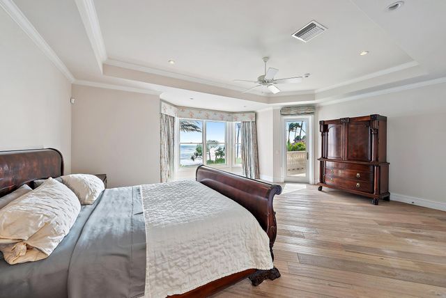 712 Ocean Drive, Juno Beach, FL 33408