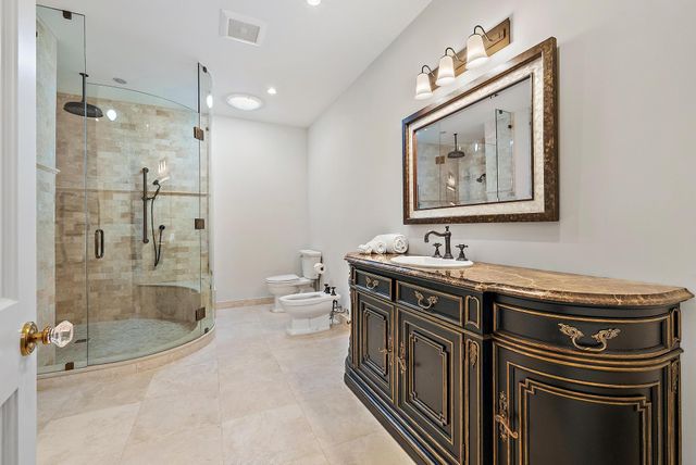 712 Ocean Drive, Juno Beach, FL 33408