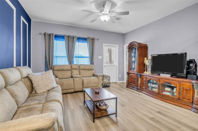 1172 Cypress Lane, Dayton, TX 77535