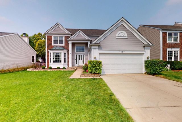 1657 Fairport Drive, Grayslake, IL 60030