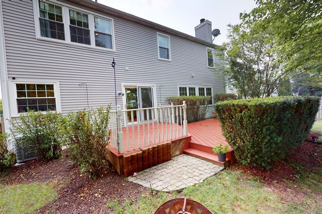 1657 Fairport Drive, Grayslake, IL 60030