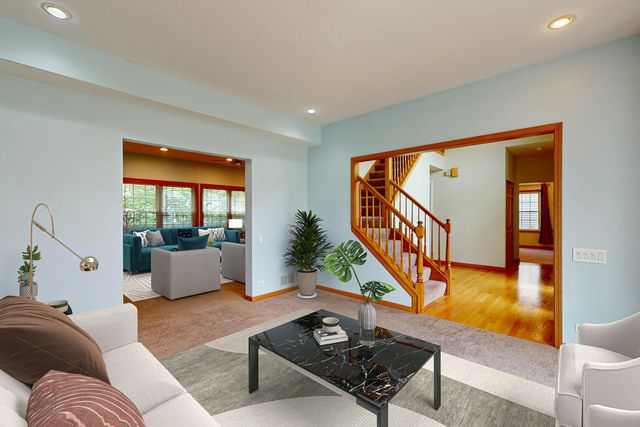 1657 Fairport Drive, Grayslake, IL 60030