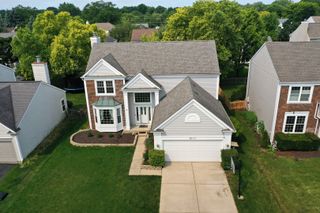 1657 Fairport Drive, Grayslake, IL 60030