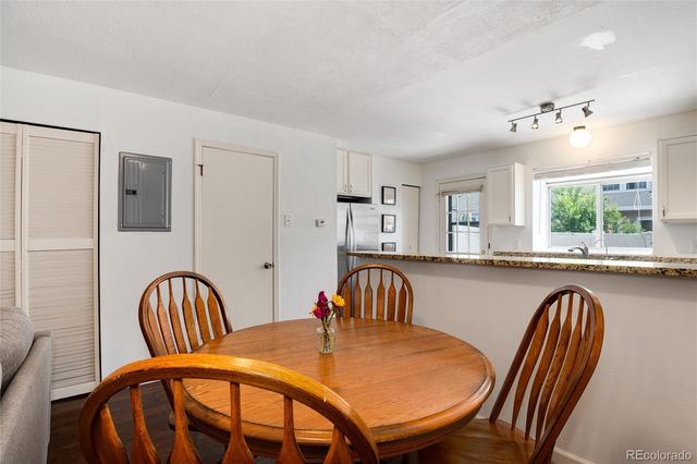 9661 W Chatfield Avenue B, Littleton, CO 80128