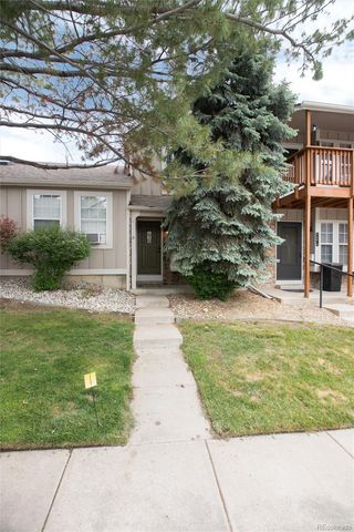 9661 W Chatfield Avenue B, Littleton, CO 80128