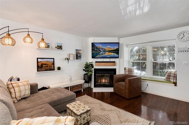 9661 W Chatfield Avenue B, Littleton, CO 80128