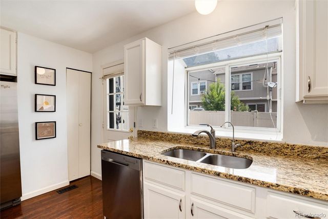 9661 W Chatfield Avenue B, Littleton, CO 80128