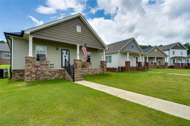411 Coahulla Creek Drive, Dalton, GA 30721