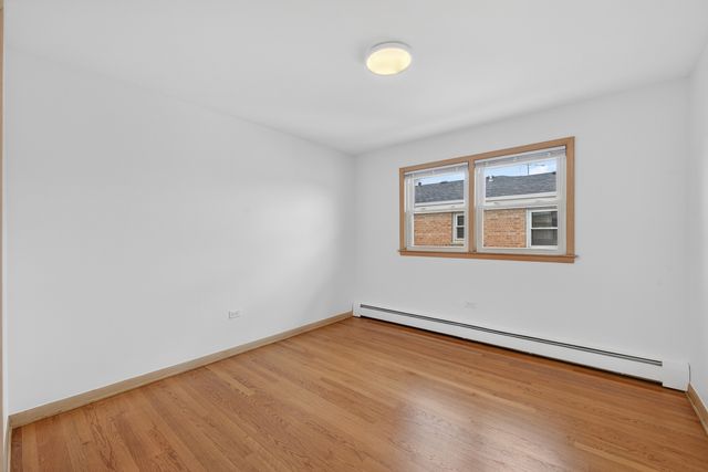 8312 W Summerdale Avenue 2, Chicago, IL 60656