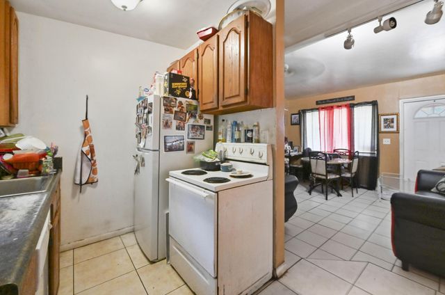 291 Tulip Tree Drive, Lantana, FL 33462