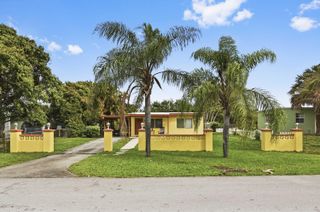291 Tulip Tree Drive, Lantana, FL 33462