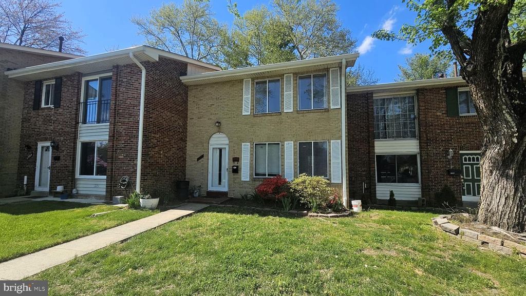 Image 2 of property listing at 17736 TOPFIELD DR #4-D, Gaithersburg, MD 20877