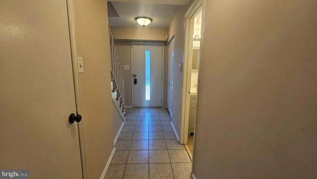 Image 13 of property listing at 17736 TOPFIELD DR #4-D, Gaithersburg, MD 20877