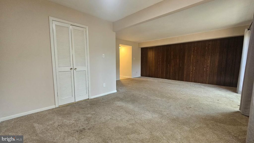 Image 18 of property listing at 17736 TOPFIELD DR #4-D, Gaithersburg, MD 20877