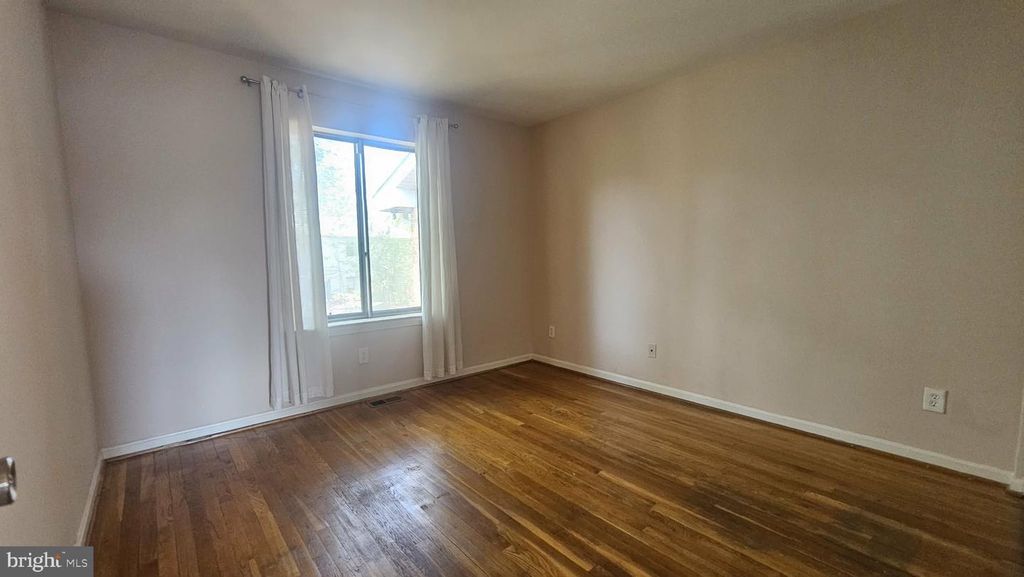 Image 30 of property listing at 17736 TOPFIELD DR #4-D, Gaithersburg, MD 20877