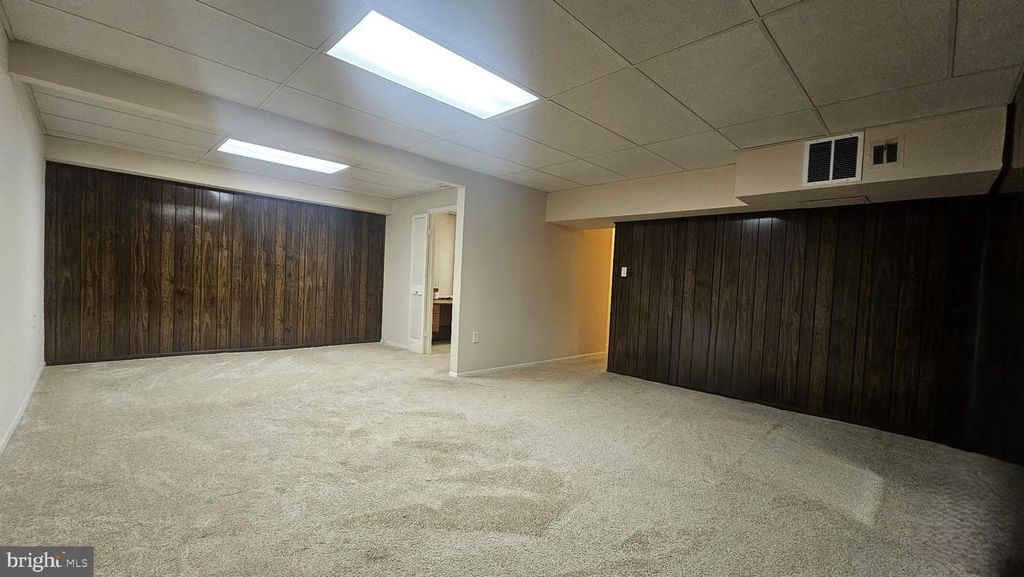 Image 33 of property listing at 17736 TOPFIELD DR #4-D, Gaithersburg, MD 20877