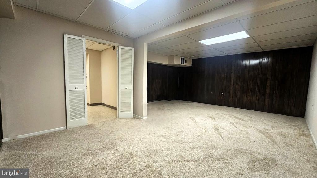 Image 34 of property listing at 17736 TOPFIELD DR #4-D, Gaithersburg, MD 20877