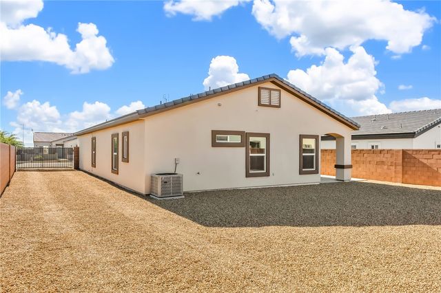 1723 E Sugar Bush Place, Fort Mohave, AZ 86426