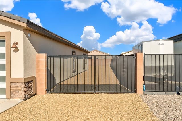 1723 E Sugar Bush Place, Fort Mohave, AZ 86426