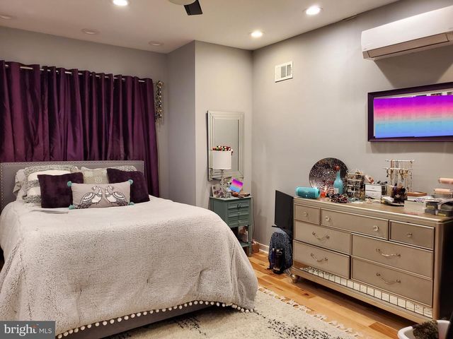 2619 MANTON ST, Philadelphia, PA 19146