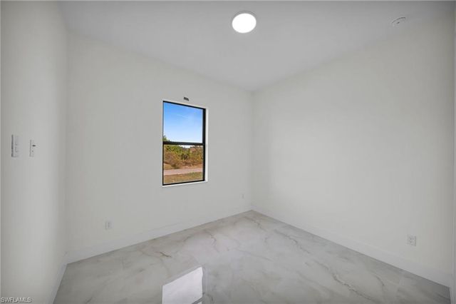 2607 57th ST W, Lehigh Acres, FL 33971