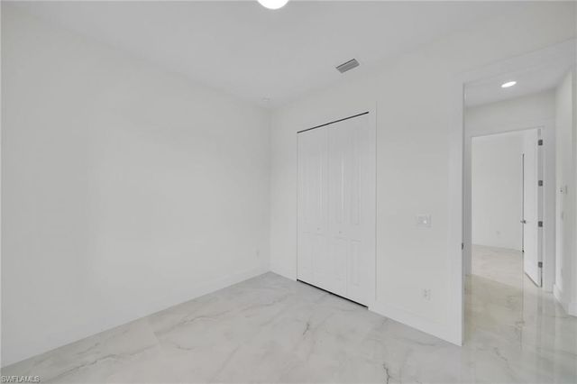 2607 57th ST W, Lehigh Acres, FL 33971