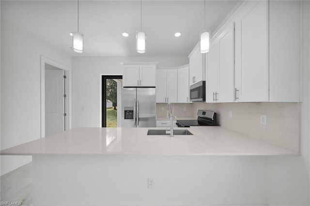 2607 57th ST W, Lehigh Acres, FL 33971