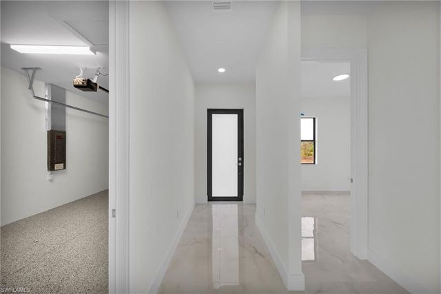 2607 57th ST W, Lehigh Acres, FL 33971