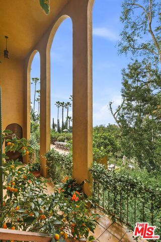 6203 Temple Hill Drive, Los Angeles, CA 90068