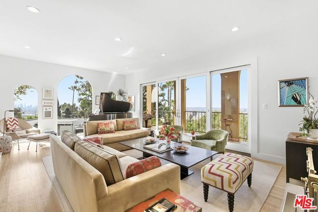 6203 Temple Hill Drive, Los Angeles, CA 90068
