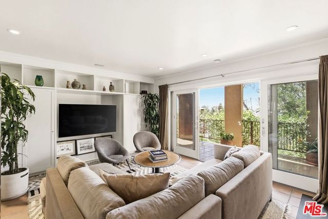 6203 Temple Hill Drive, Los Angeles, CA 90068