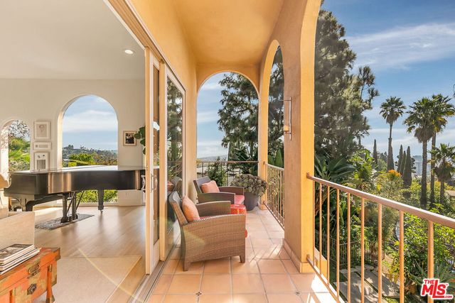 6203 Temple Hill Drive, Los Angeles, CA 90068
