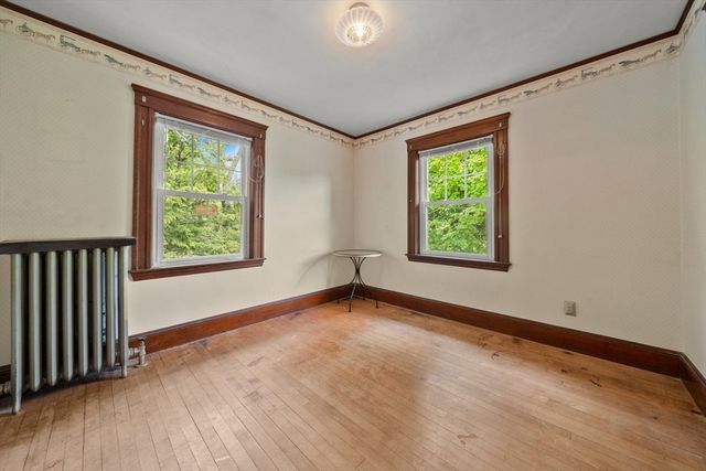 5 Ingalls St, Woburn, MA 01801