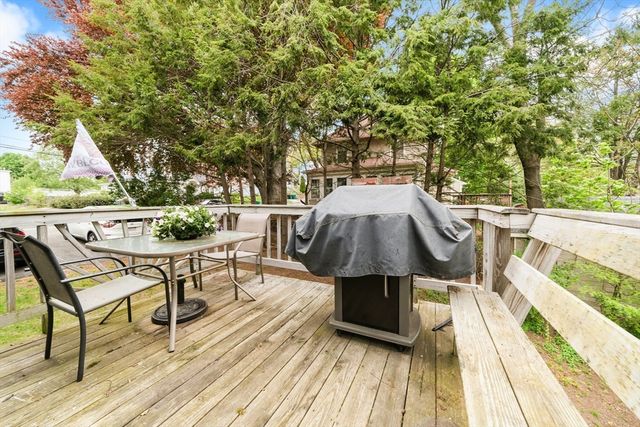 5 Ingalls St, Woburn, MA 01801