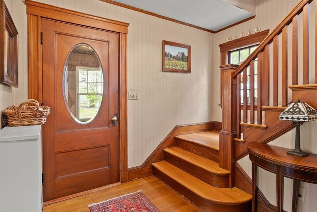 5 Ingalls St, Woburn, MA 01801