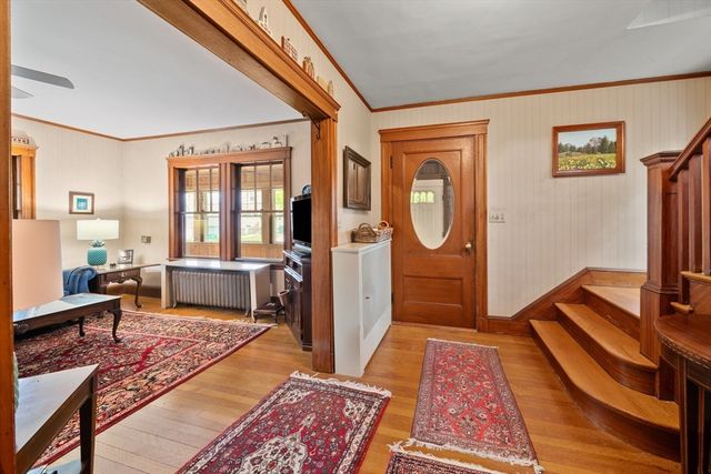 5 Ingalls St, Woburn, MA 01801