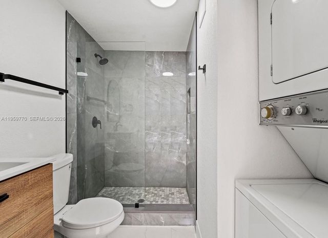 921 NW 22nd Ct 2, Miami, FL 33125