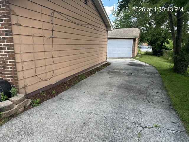 651 Central Avenue, Matteson, IL 60443